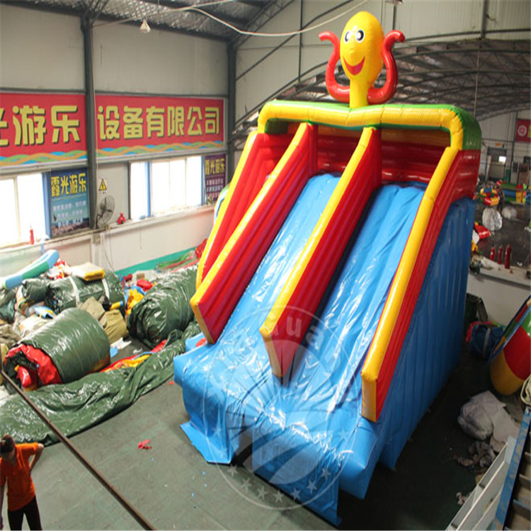 北京儿童乐园水滑梯